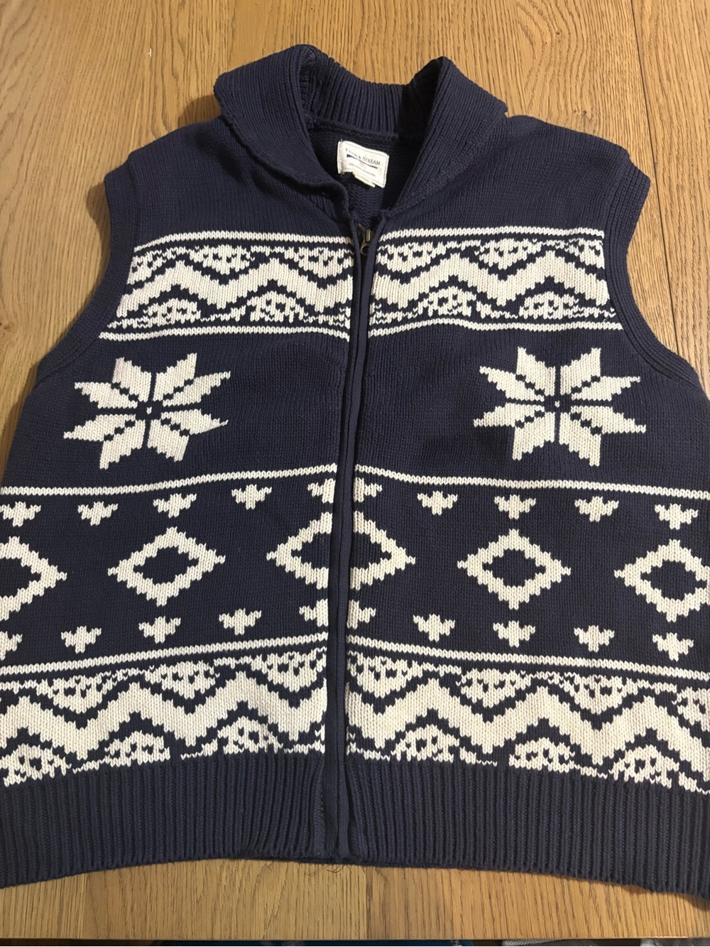 Field & Stream Navy and White Fair Isle Zip-Up Sweater Vest